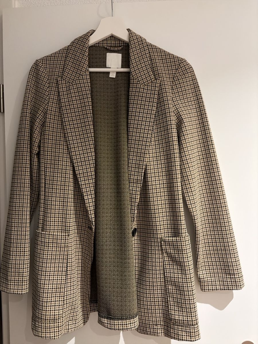 Completi & Tailleur: H&M Blazer, Grösse 36 – Usato da Studen BE venduto da Milaic