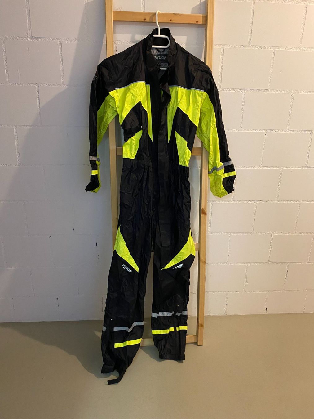 Completi & Tailleur: Regenkombi Marke Proof – Usato da Tenniken venduto da Gugus0