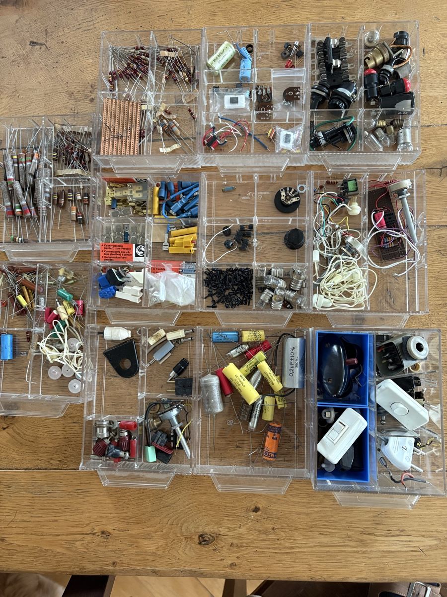 Kit bricolage: Elektro Zubehör – Usato da Baden venduto da jdif