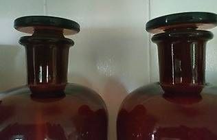 Laborzubehör: Apotheker Standflaschen – Gebraucht aus Roggliswil von DaCarmo 2