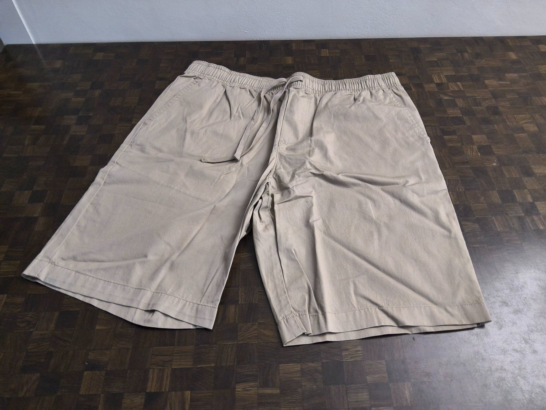 Pantalons: Herrenshorts mit Elastbund - NEU – Neuf (Voir description) à Tann par ThoSchu 1
