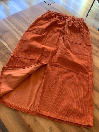 NIEDERBERGER cooler langer Manchester Cordrock Farbe Rost