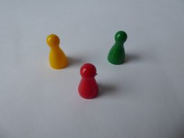 6 Spielkegel Kunststoff, Rot, Gelb, Grün, 24 x 13mm, neuw.
