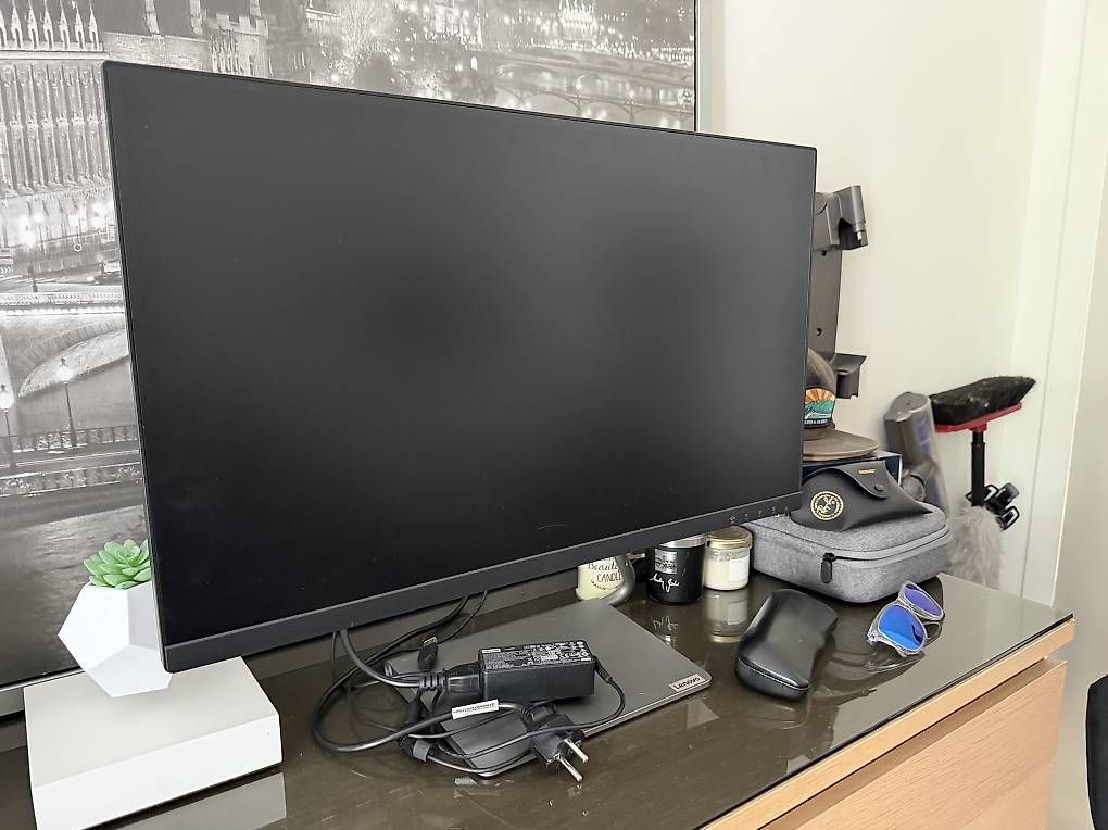 Monitore: Écran ordinateur Lenovo – Gebraucht aus Lausanne von nic_7f9d