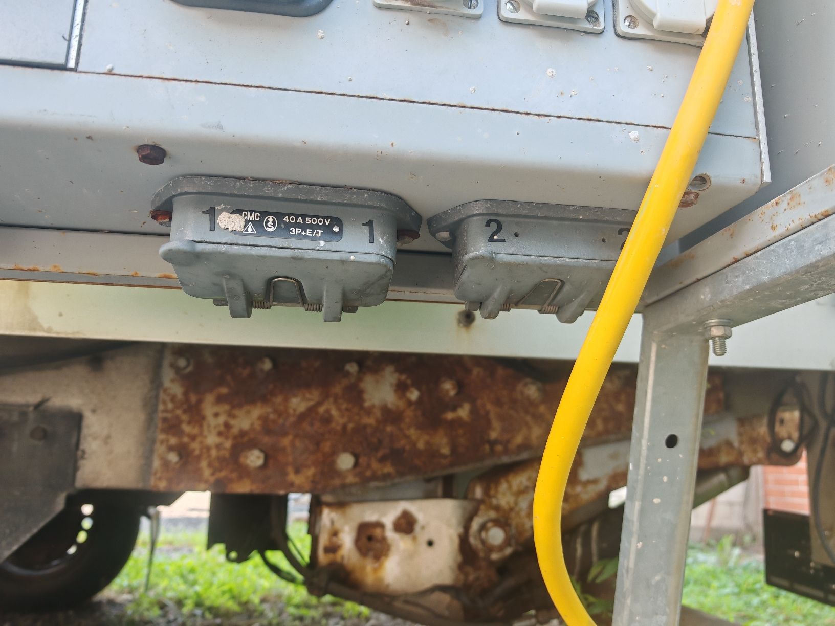 Elektrotechnik: Bauprovisorium – Gebraucht aus Castione von Giusel 4
