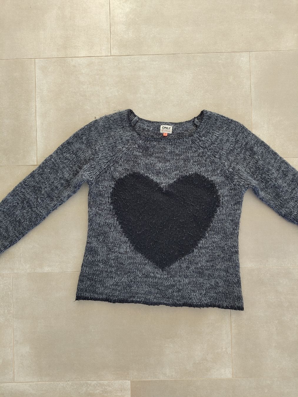 Only Pulls & Sweat-shirts: Pull coeur – D'occasion à Châtel-St-Denis par milou.lilou