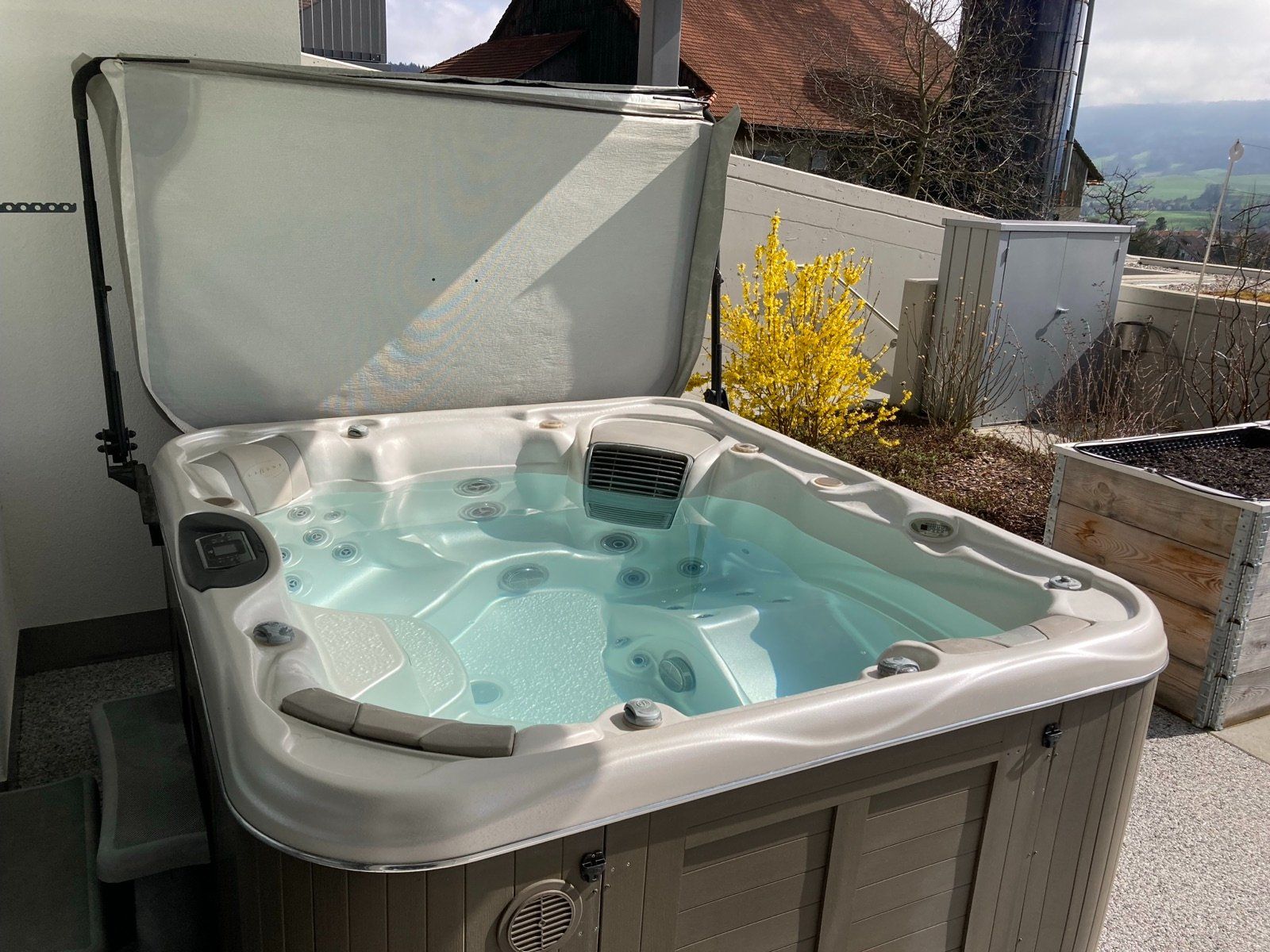 Whirlpool: Whirlpool von Eurotech – Gebraucht aus Schneisingen von
