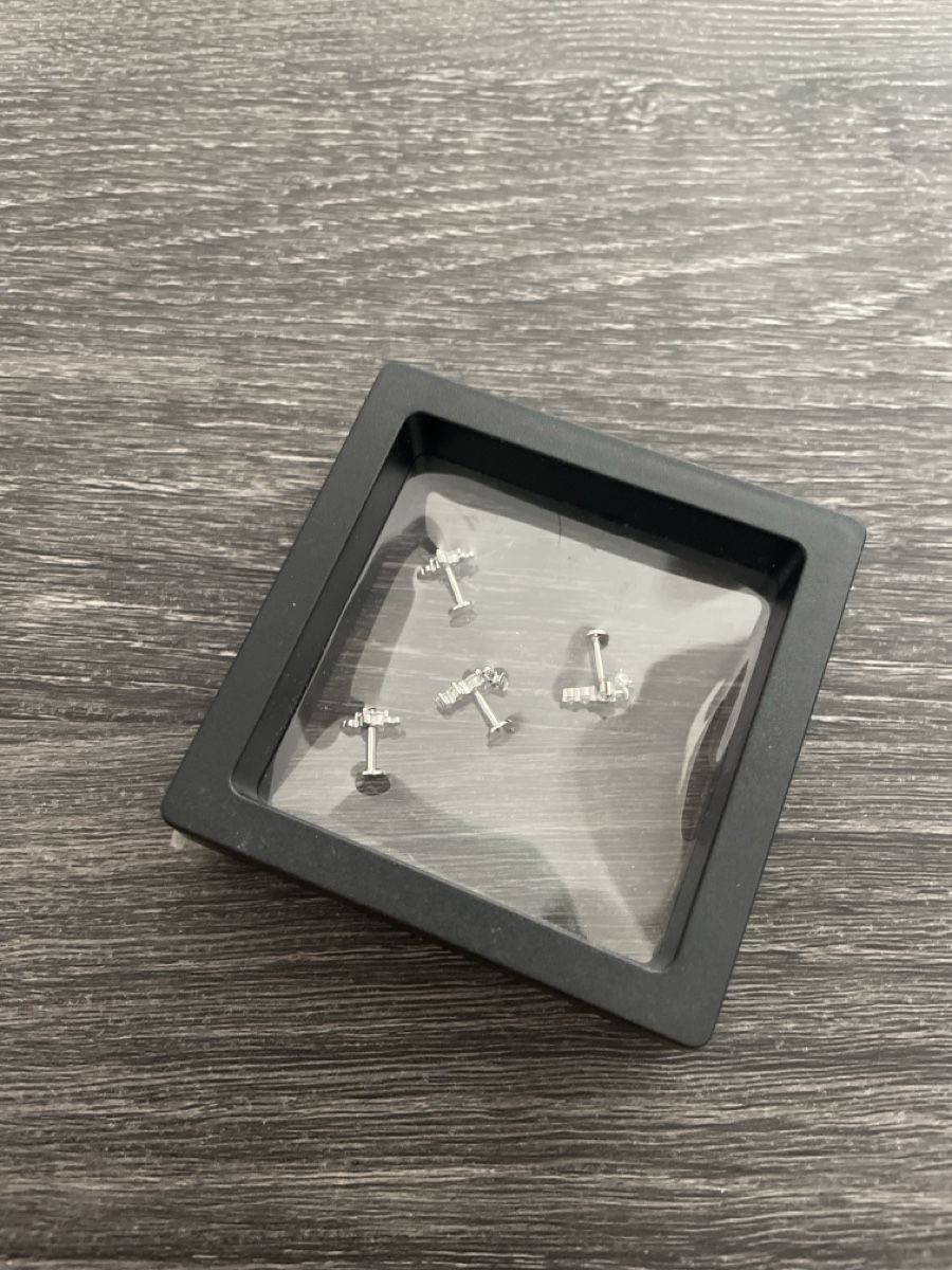 Bijoux piercing: 4 Piercing Stecker mit Steinen – Neuf avec emballage d'origine à Glattpark (Opfikon) par Rusalkaa 1