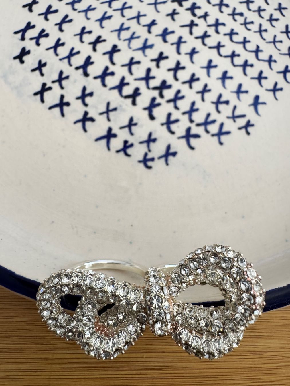 Ringe: New statement rhinestone bow two finger ring – Neu (gemäss Beschreibung) aus Zürich von kri_zhv2