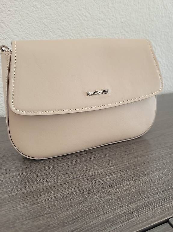Borse da donna: sac à main Nero Giardini  – Nuovo e nell'imballaggio originale da La Chaux-de-Fonds venduto da amp_9drx 1