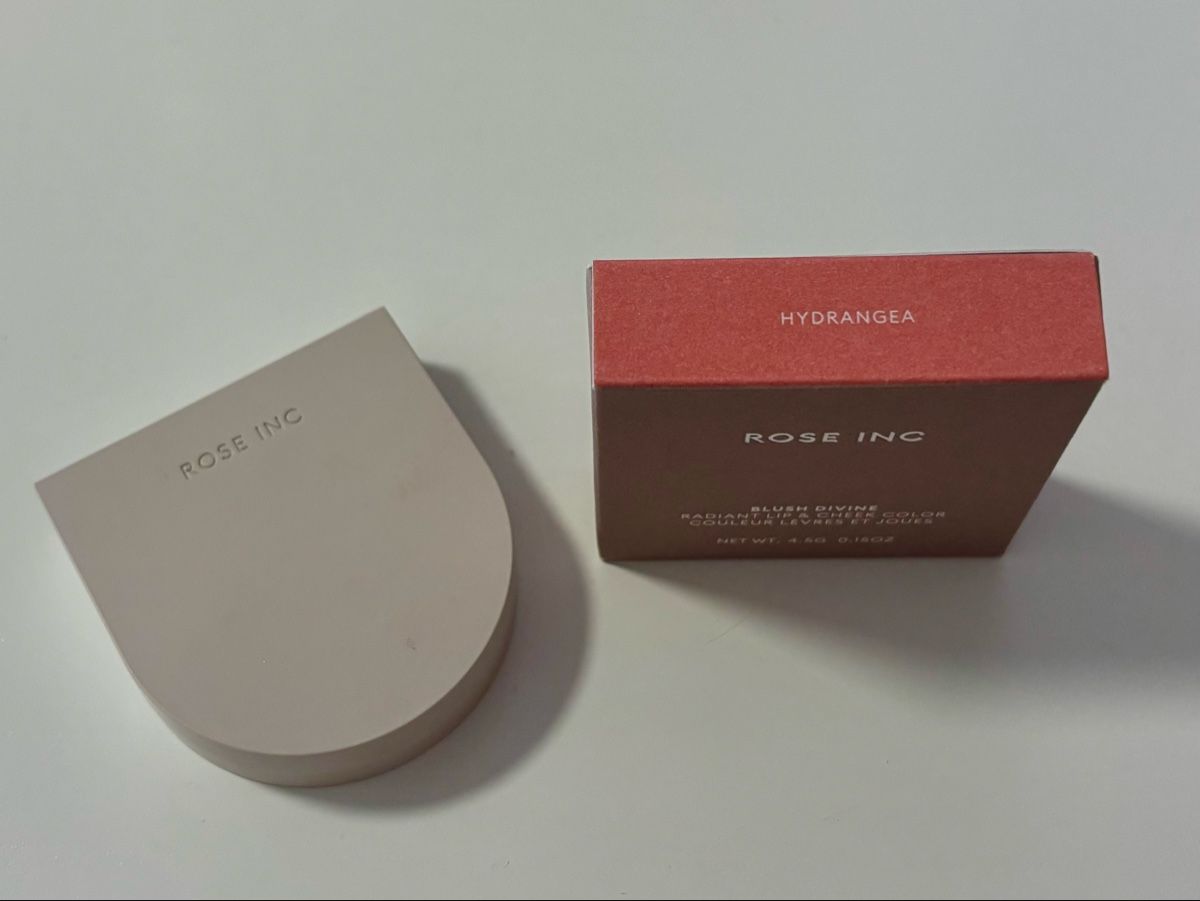 Make-up: Rose Inc Blush Divine Hydrangea – Usato da Baden venduto da Tiffany6878 2