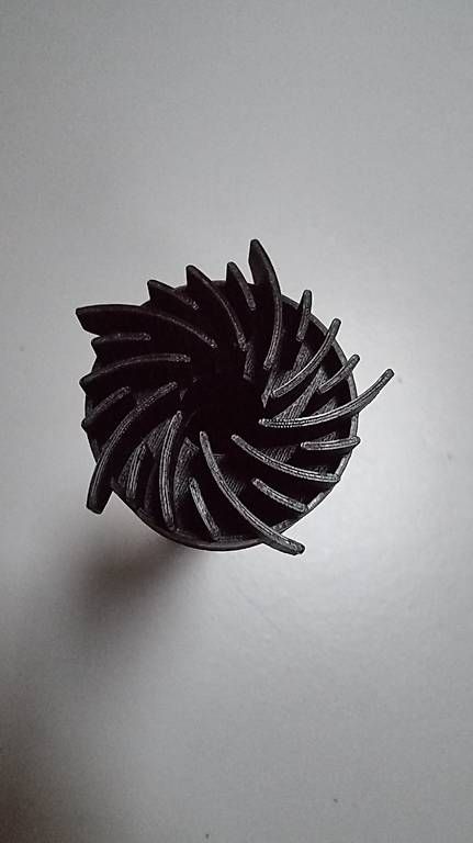 Tutti gli attrezzi: Skimmer mit Spiralstruktu – Usato da Schwyz venduto da zpm3atlantis 1