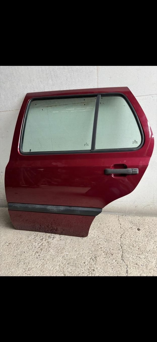 VW Accessori per altri veicoli: VW Golf 3 5 Door Türe HL – Usato da Rothenhausen venduto da Deltassion