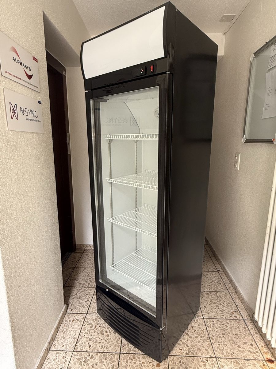 Réfrigérateurs: Kühlschränke Vitrine  – Défectueux à Zürich par pey_mtw2 8