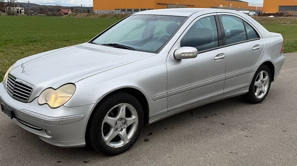 Automobili: Mercedes C240 4-Matic – Usato da Dübendorf venduto da LK08 3