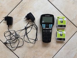 Dymo Etikettendrucker mit Patronen und Ladekabel