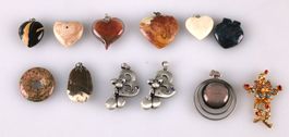 Sammlung an Schmuckanhänger