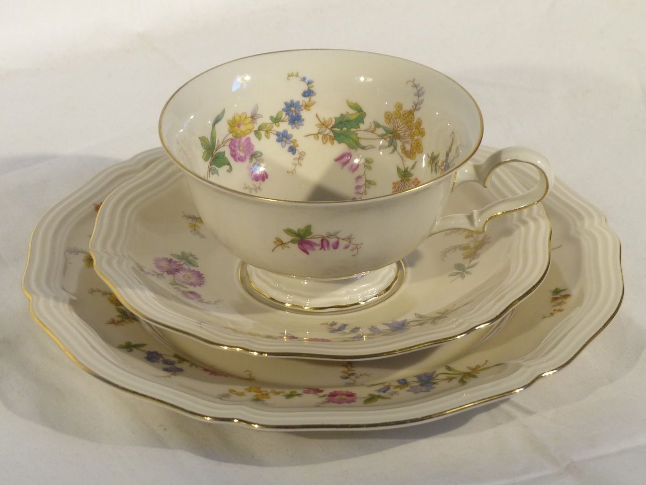 Rosenthal Set di piatti: antikes Rosenthal cippendale Frühstück Set – Nuovo (secondo la descrizione) da Zürich venduto da botschinski