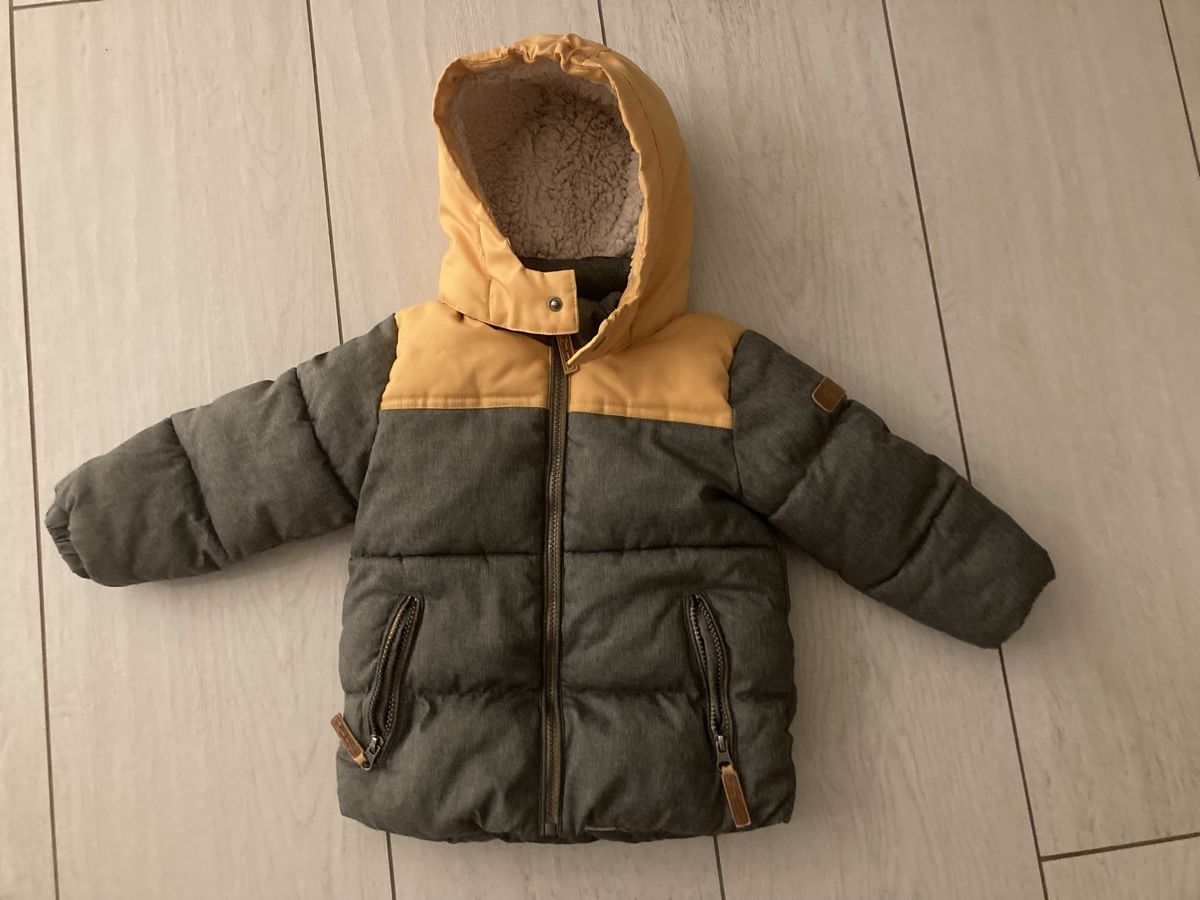 Giacche & Cappotti: Sehr warme Winterjacke gr 92 – Usato da Hunzenschwil venduto da nix_9z5m