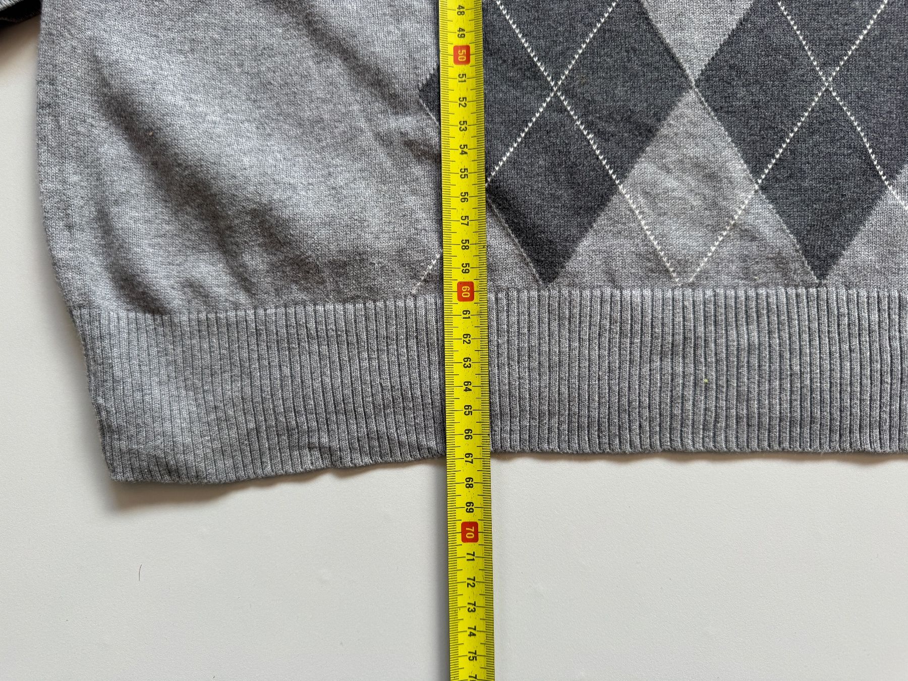 Tommy Hilfiger Maglioni & Felpe: Tommy Hilfiger V-Neck pullover MEN Size M 100% cotton – Usato da Neuchâtel venduto da _Easy_to_Find_ 4