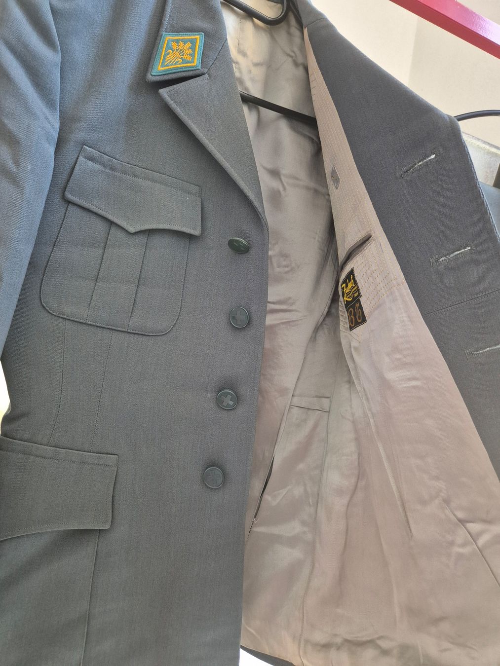 Schweizer Armee Uniformen: Original Schweizer Armee Uniform Oberleutnant Gr. 52 + Gurt – Gebraucht aus Baar von tess01 2