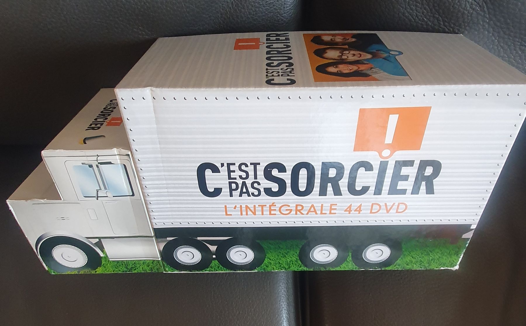 Tutti i DVDs: C'est pas sorcier / l intégrale 44 dvd – Usato da Erde venduto da zakleblanc