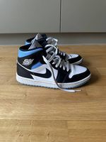 Shoe Nike Air Jordan 1 Mid University Blue (UK7.5 EU42)