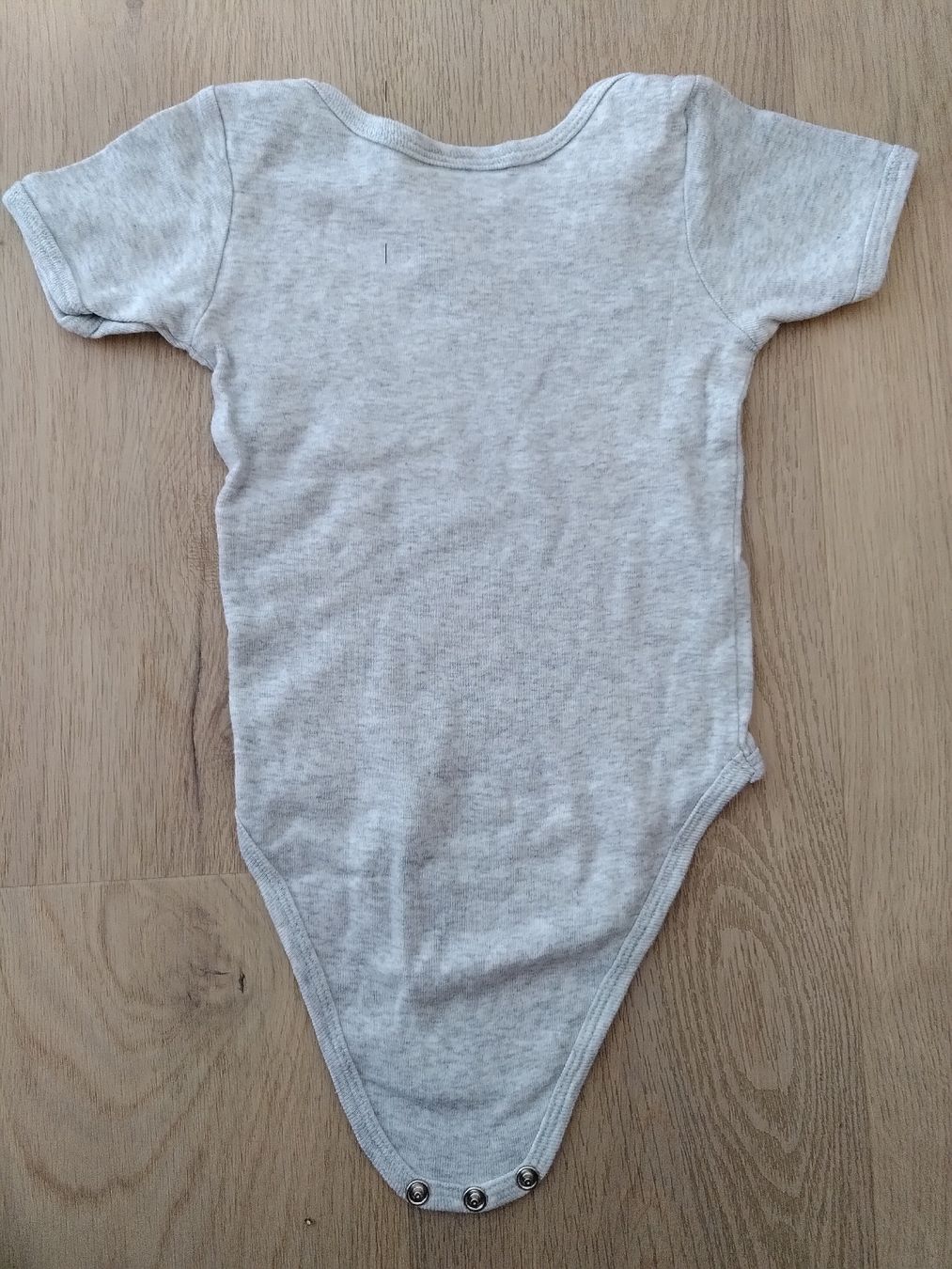 Biancheria intima: Kurzarmbody - grau - Grösse 68/74 – Usato da Penthaz venduto da ann_l7zt 4