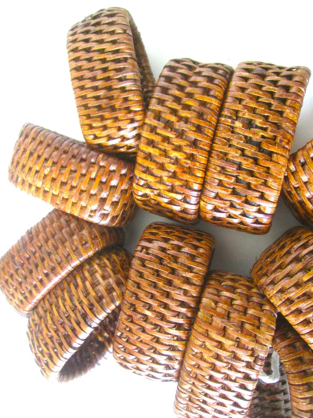 Autres vaisselles & verres: 12 Serviettenhalter aus Weide – D'occasion à Sementina par babucia 1