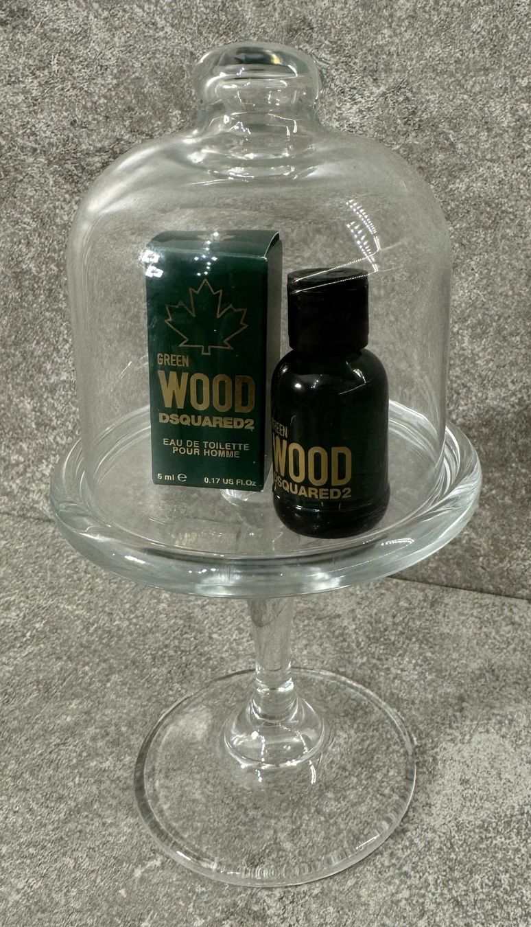 Dsquared2 Profumi & Eau de Toilette: GREEN WOOD DSQUARED2 EDT, 5ml ... – Nuovo e nell'imballaggio originale da Chur venduto da Jacki09 1