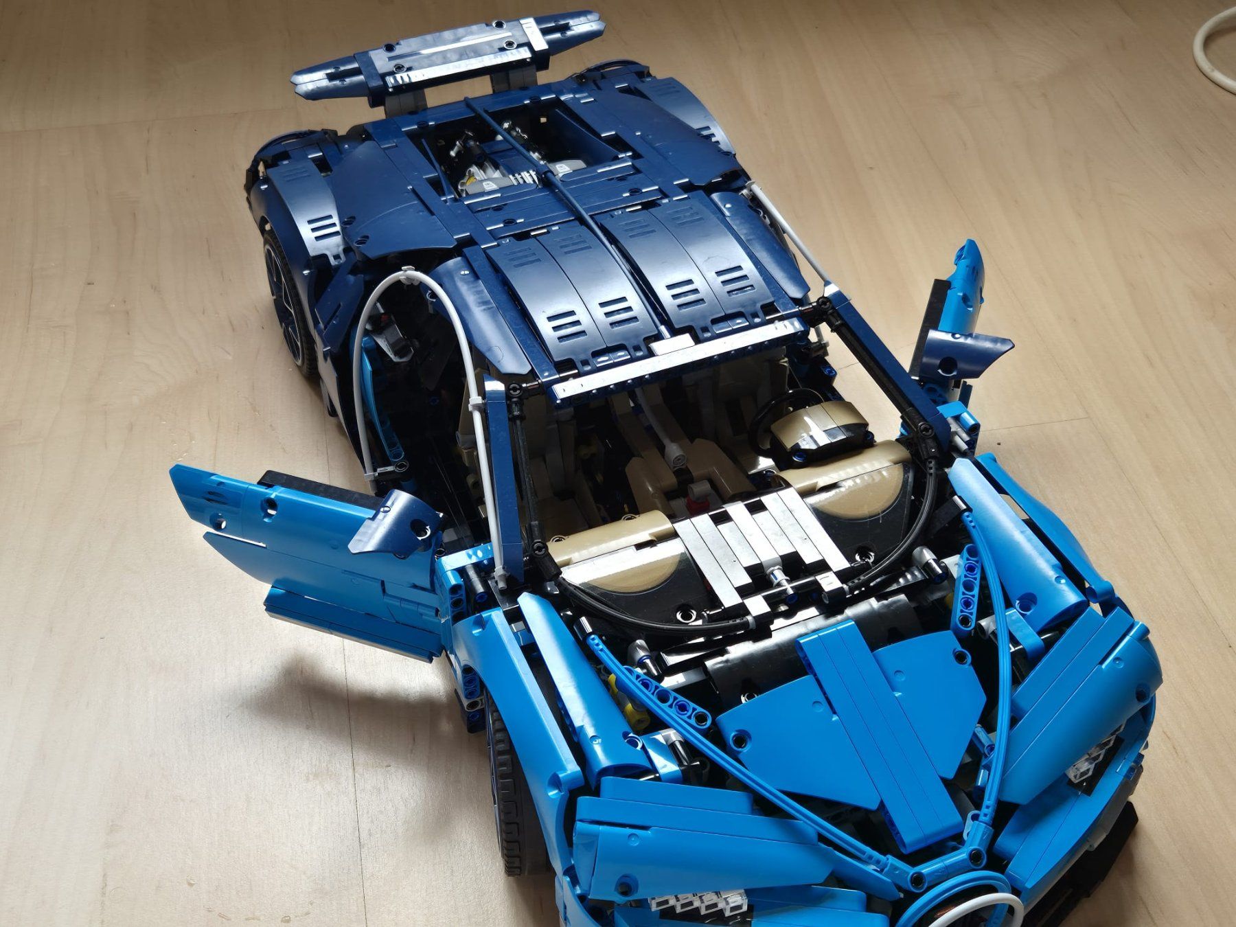 Lego Baukästen: LEGO Technic Bugatti Chiron - Top Zustand – Gebraucht aus Pfungen von Mizutayio 3