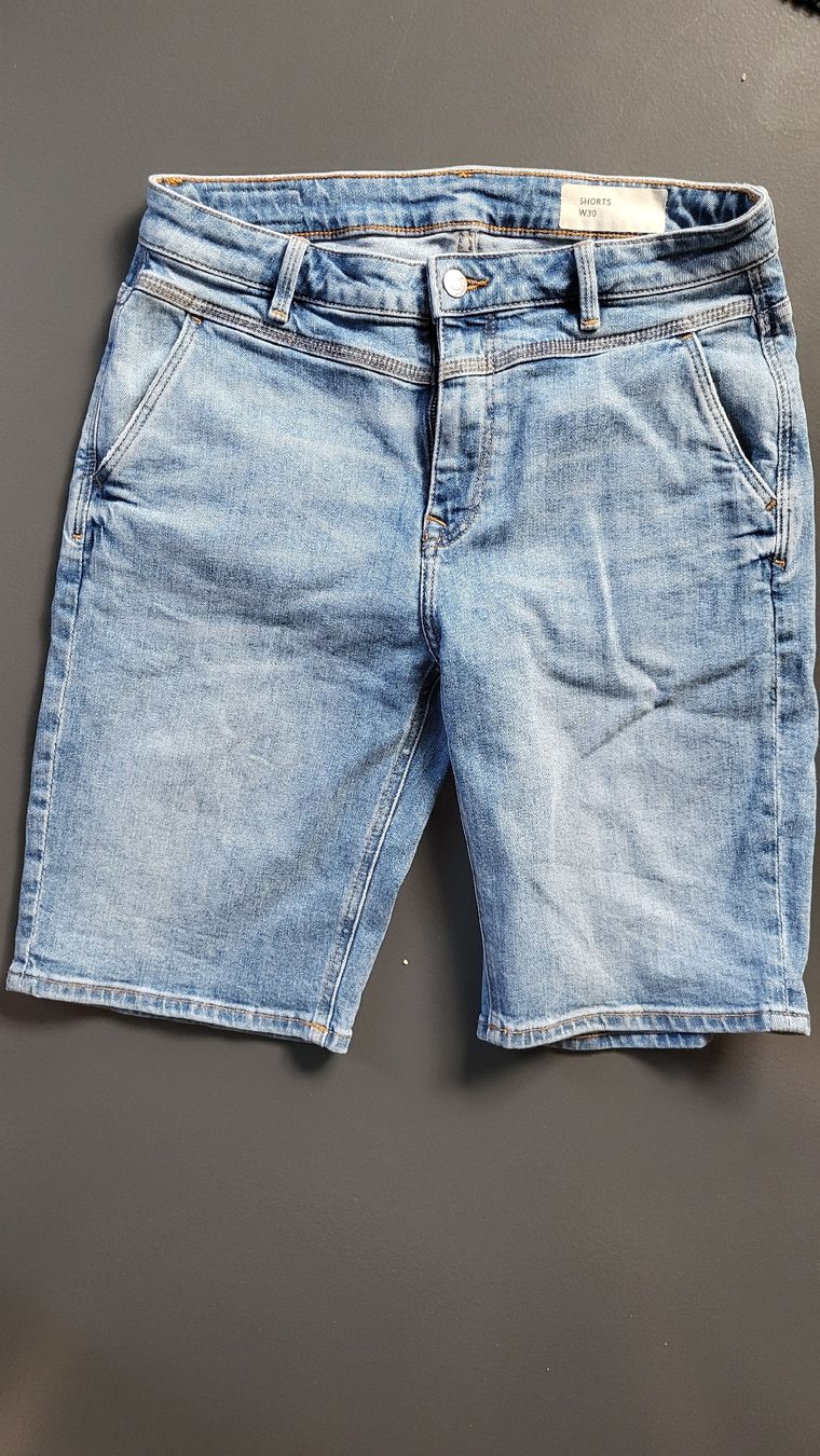 Esprit Jeans: Jeans shorts w30 esprit – Gebraucht aus Zürich von Sibetti