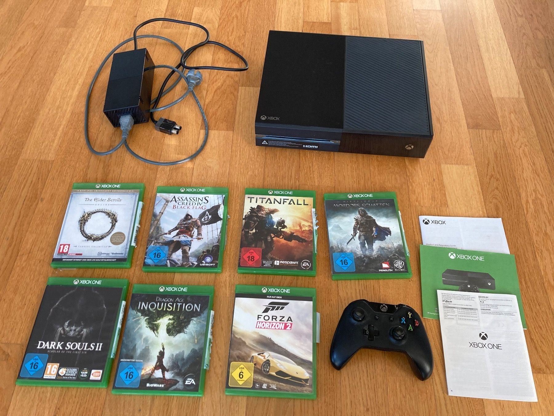 Microsoft Console: Xbox One mit Zubehör – Usato da Anglikon venduto da papa701 3