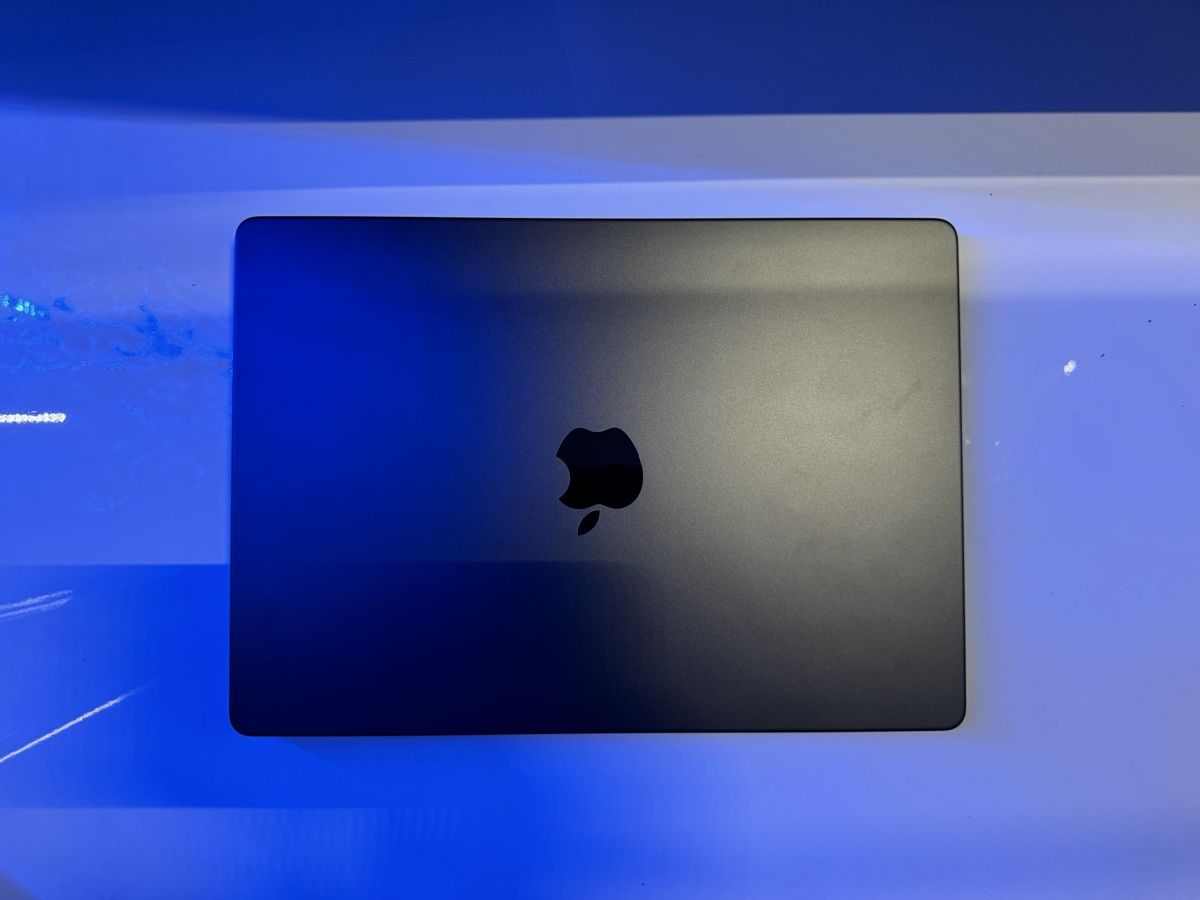 Apple Notebooks: Apple Macbook Pro M5 Max – Neu (gemäss Beschreibung) aus Spreitenbach von and_2mx6 7