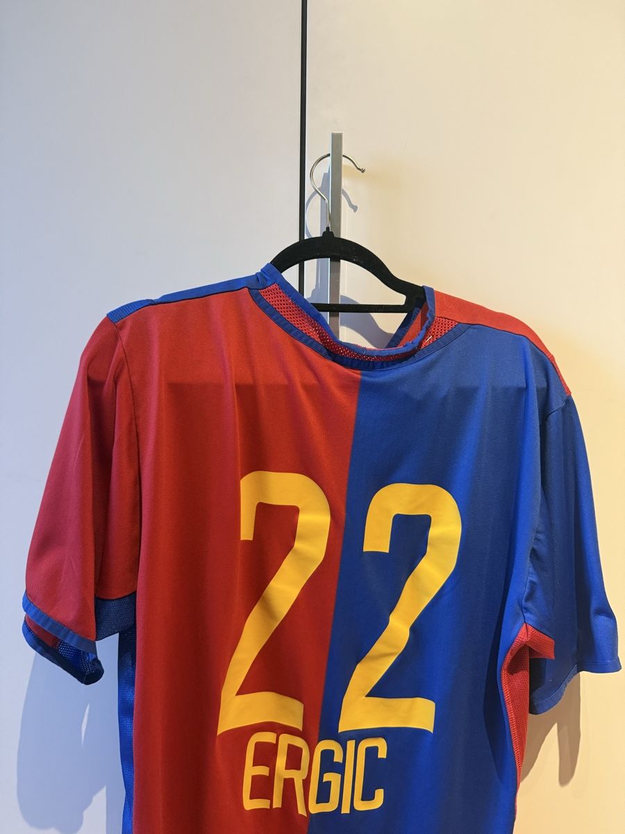 FC Basel Canottiere & Pantaloni: FC Basel Ivan Eric Trikot L – Usato da Basel venduto da Der_Bieter