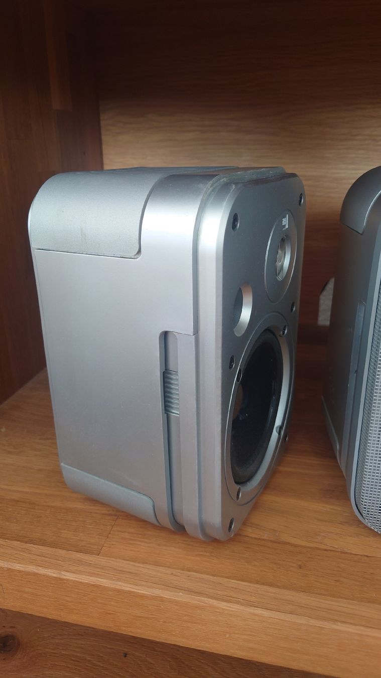 JBL Casse acustiche: JBL Control One Lautsprecher Silber gebraucht – Usato da Abtwil SG venduto da Ruwn 1