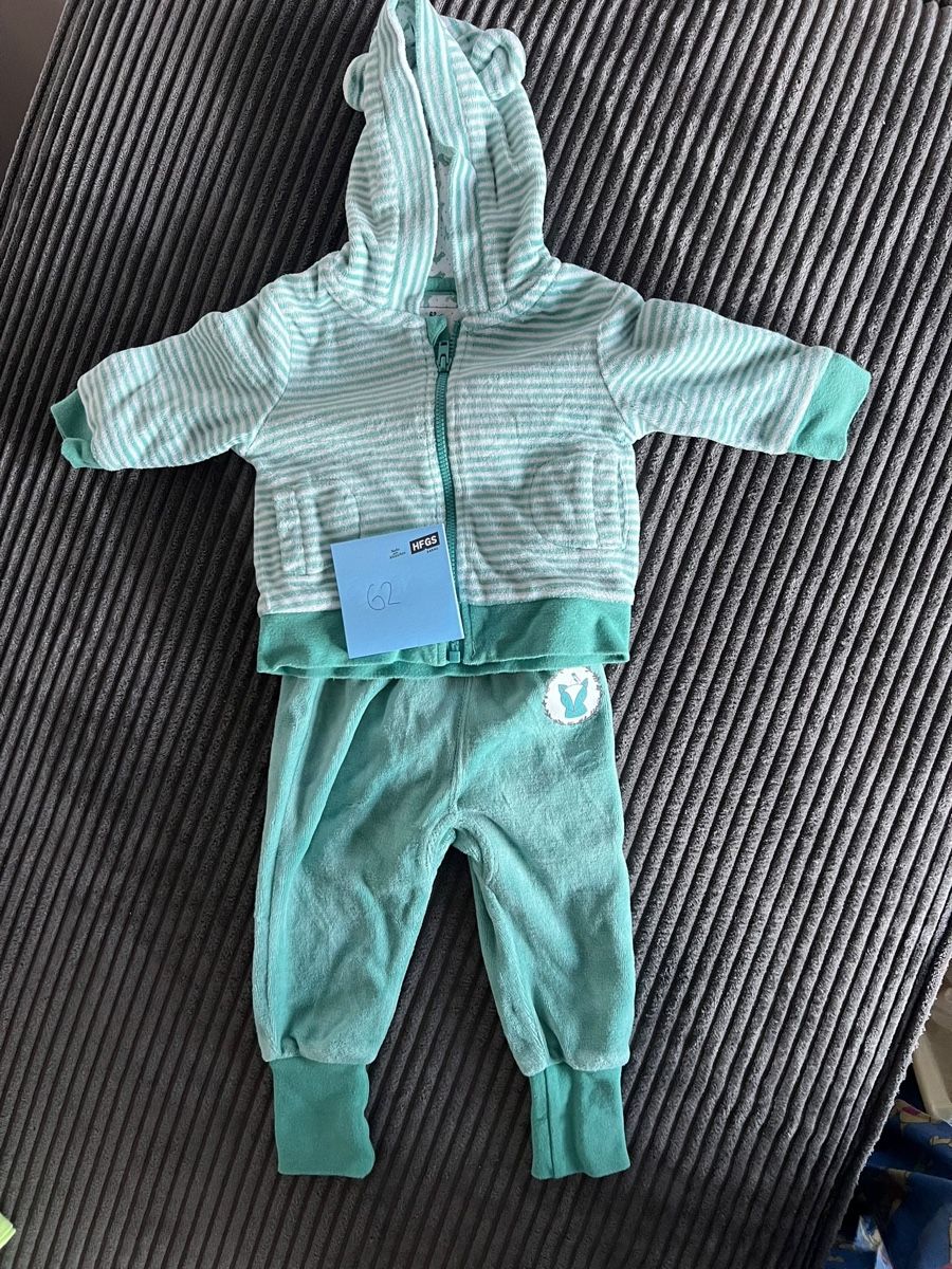 Lotti & Set di vestiti: Kleiderpacket Baby – Nuovo (secondo la descrizione) da Nesselnbach venduto da cel_nn26 1