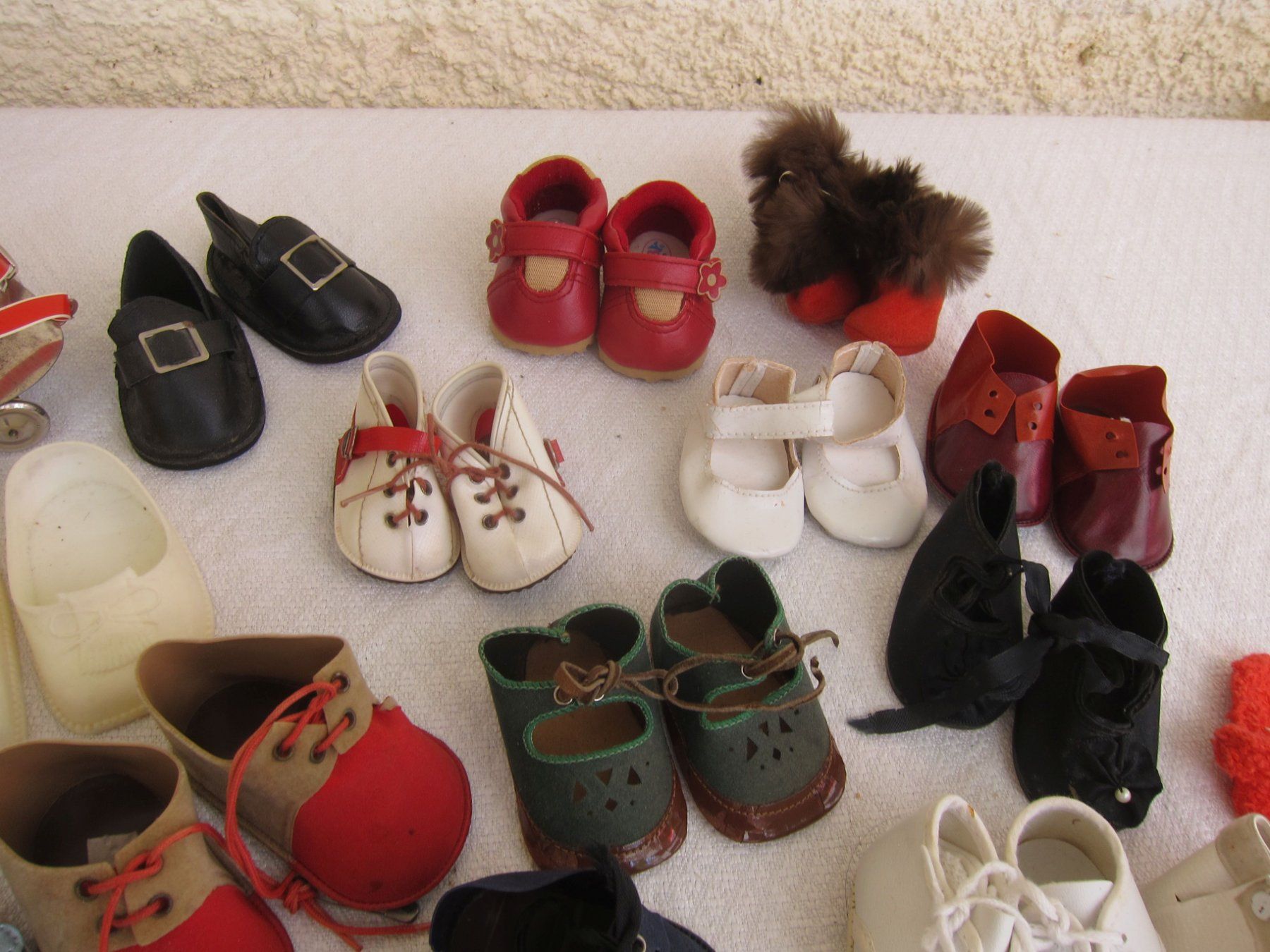 Poupées: Lot Puppenschuhe diverse Grössen – D'occasion à Regensdorf par Eri8057 2