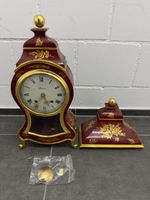 Alte Zenith Pendule (Pendeluhr), rot/gold gemustert