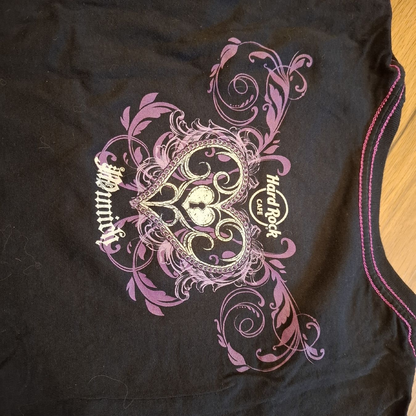 Hard Rock Cafe T-shirt: Hard Rock Couture T-Shirt  – Usato da Ettenhausen TG venduto da Gismolio 2