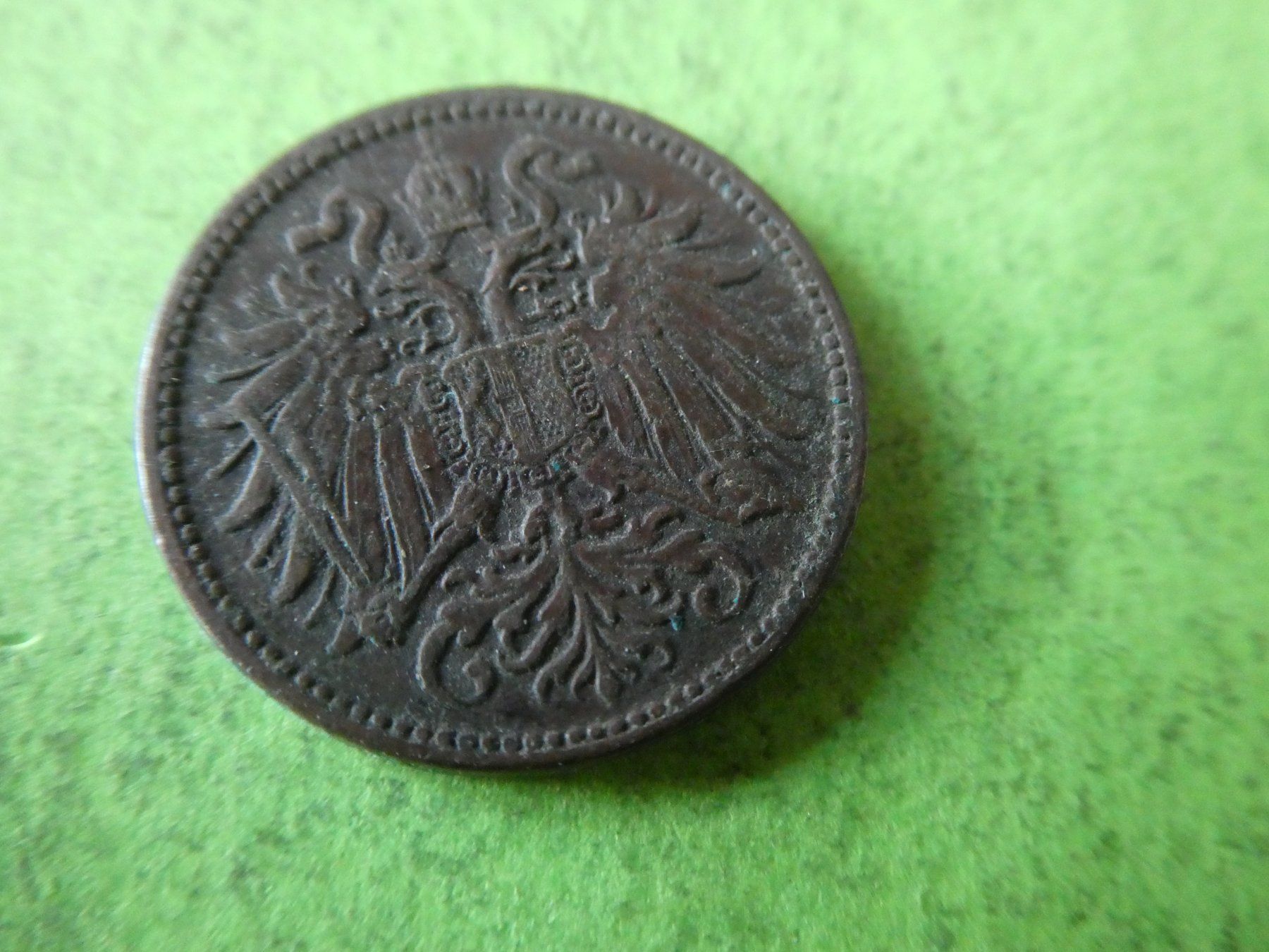 Alle Münzen: Oesterreich 1908, 2 Heller – Gebraucht aus Hinterforst von Rohusri 1