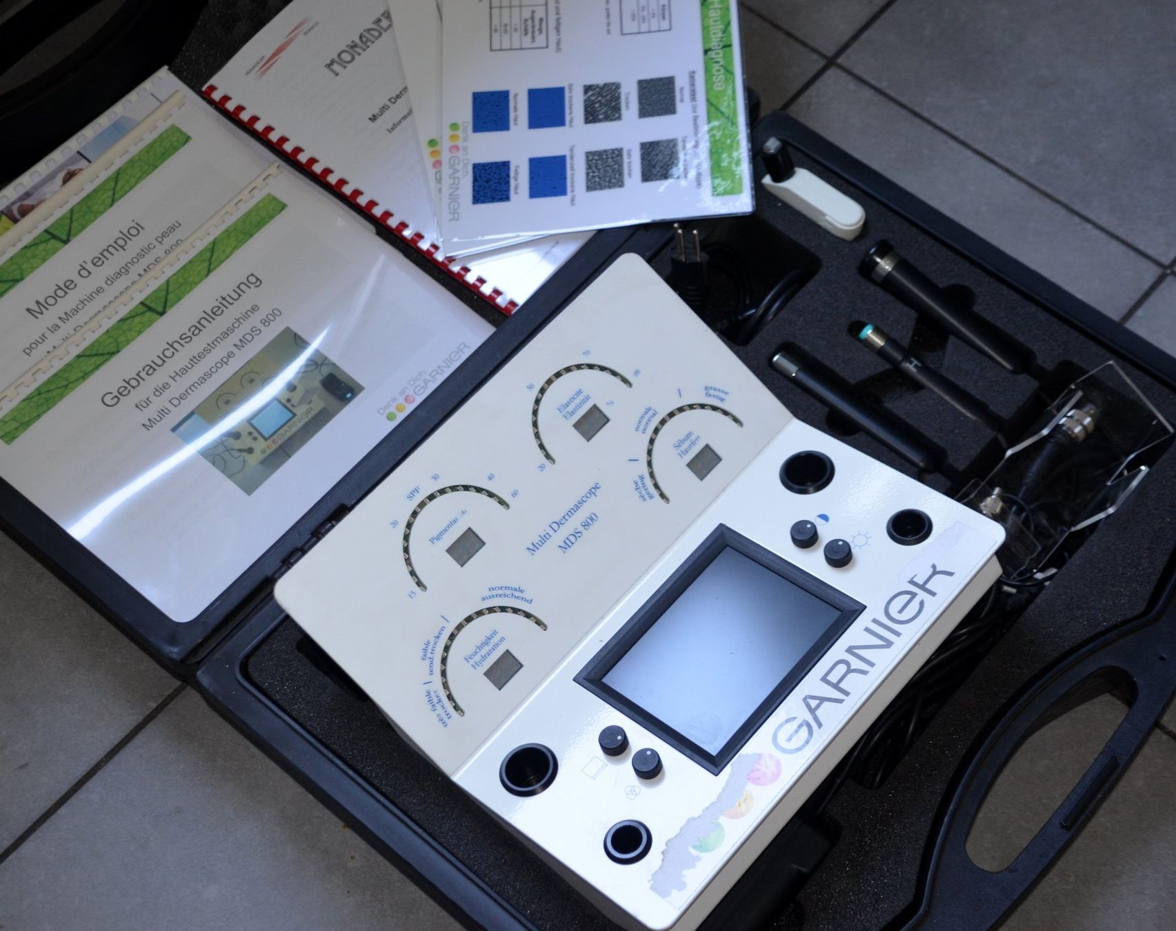 Attrezzature mediche: Multi Dermascope MDS 800 Garnier – Usato da Collonges venduto da Auganien 6