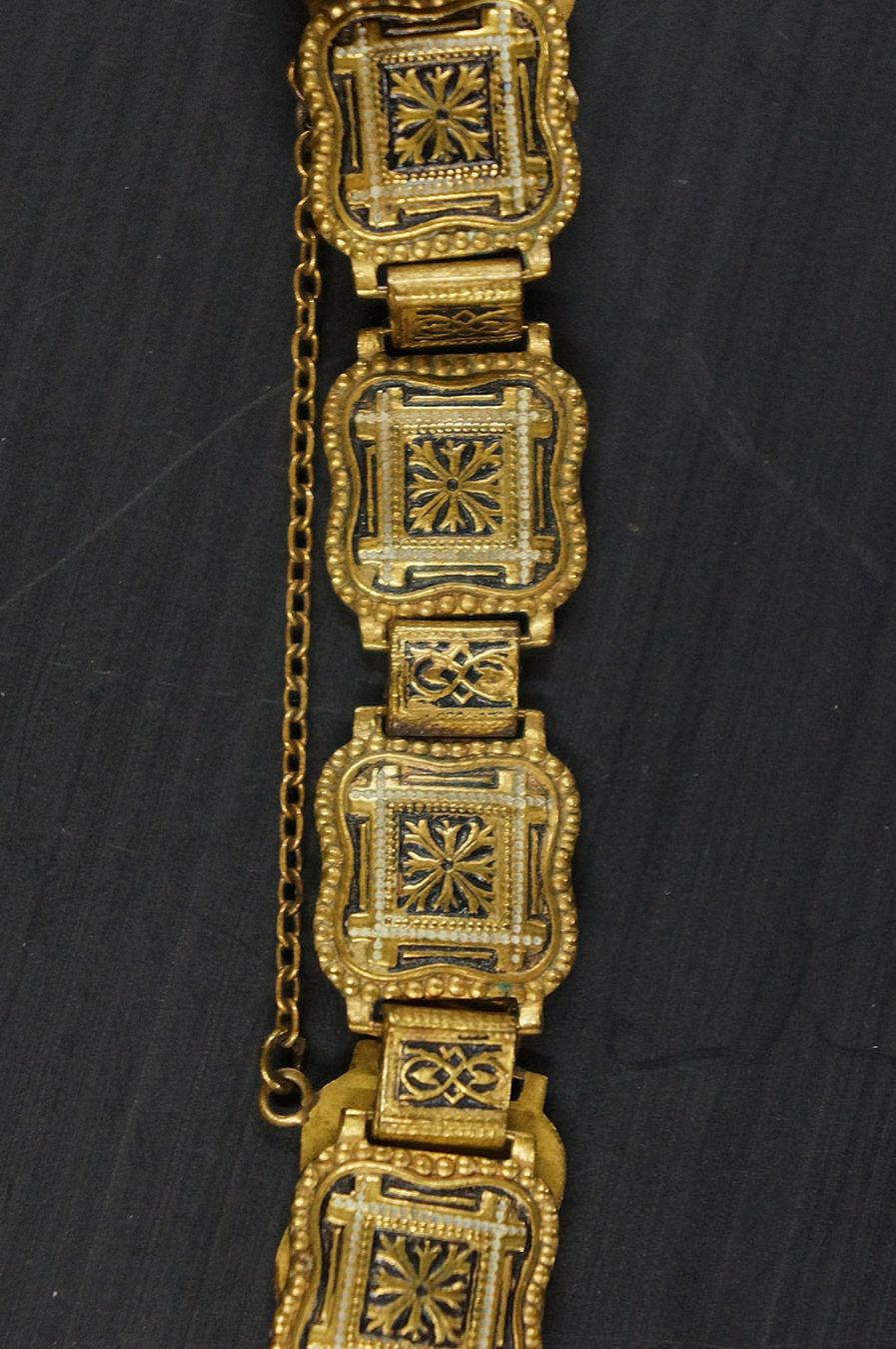 Bracelets: Antikes Armband mit Sicherheitskette – Défectueux à Basel par bk_brockibasel 1
