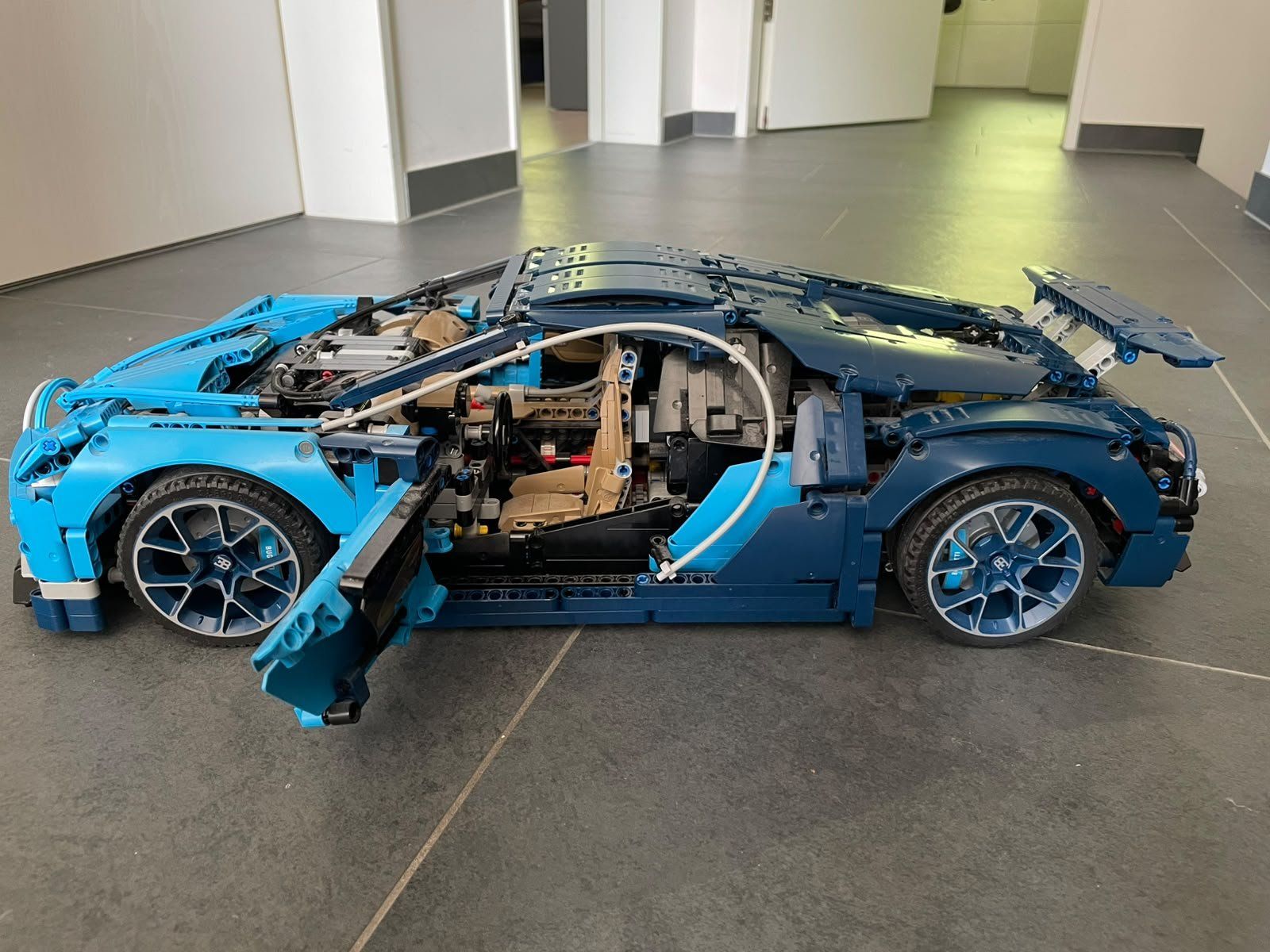 Lego Baukästen: 42083 Lego Bugatti Chiron – Gebraucht aus Illnau von Studer02 4