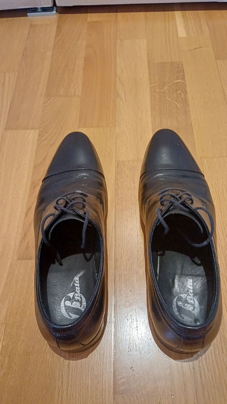 Scarpe da uomo: Herrenschuhe Bata, Glanzleder, Grösse 41 – Usato da Wegenstetten venduto da troll91 3
