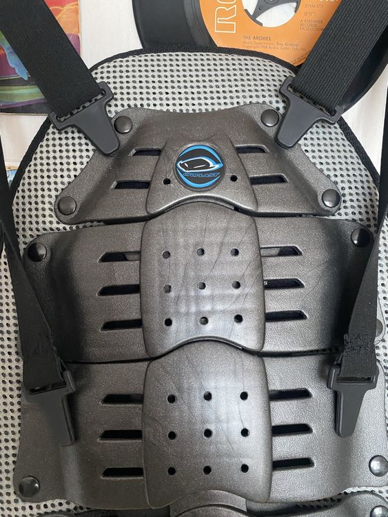 Protections: Rückenpanzer – Neuf (Voir description) à Turgi par eiiinalem 1