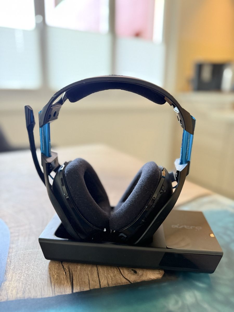 Astro Gaming Cuffie: Logitech Astro A50 Gaming – Usato da Wölflinswil venduto da oSeven 1