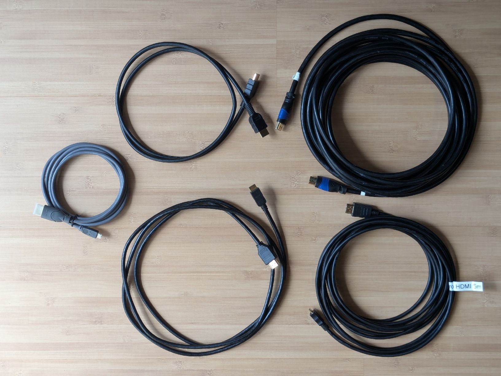 Kabel: HDMI Kabel Sortiment, verschiedene Ausführungen – Gebraucht aus Bennau von BH321 2