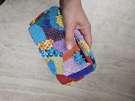 Bunte Perlen Clutch/Handtasche mit Kette für die Sommerparty