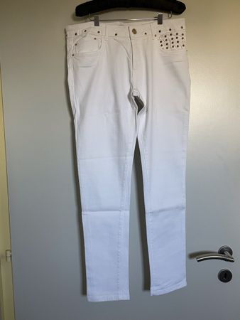 Zara Woman: Jean blanc slim fit, taille 40, avec clous dorés